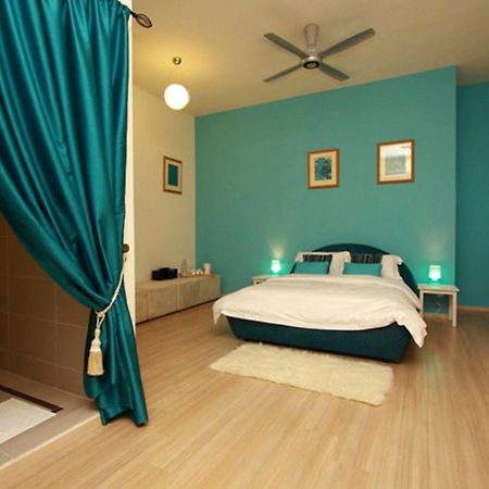 Chymes Hotel Tanjung Bungah  Extérieur photo
